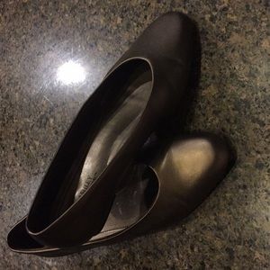 Size 10 wide